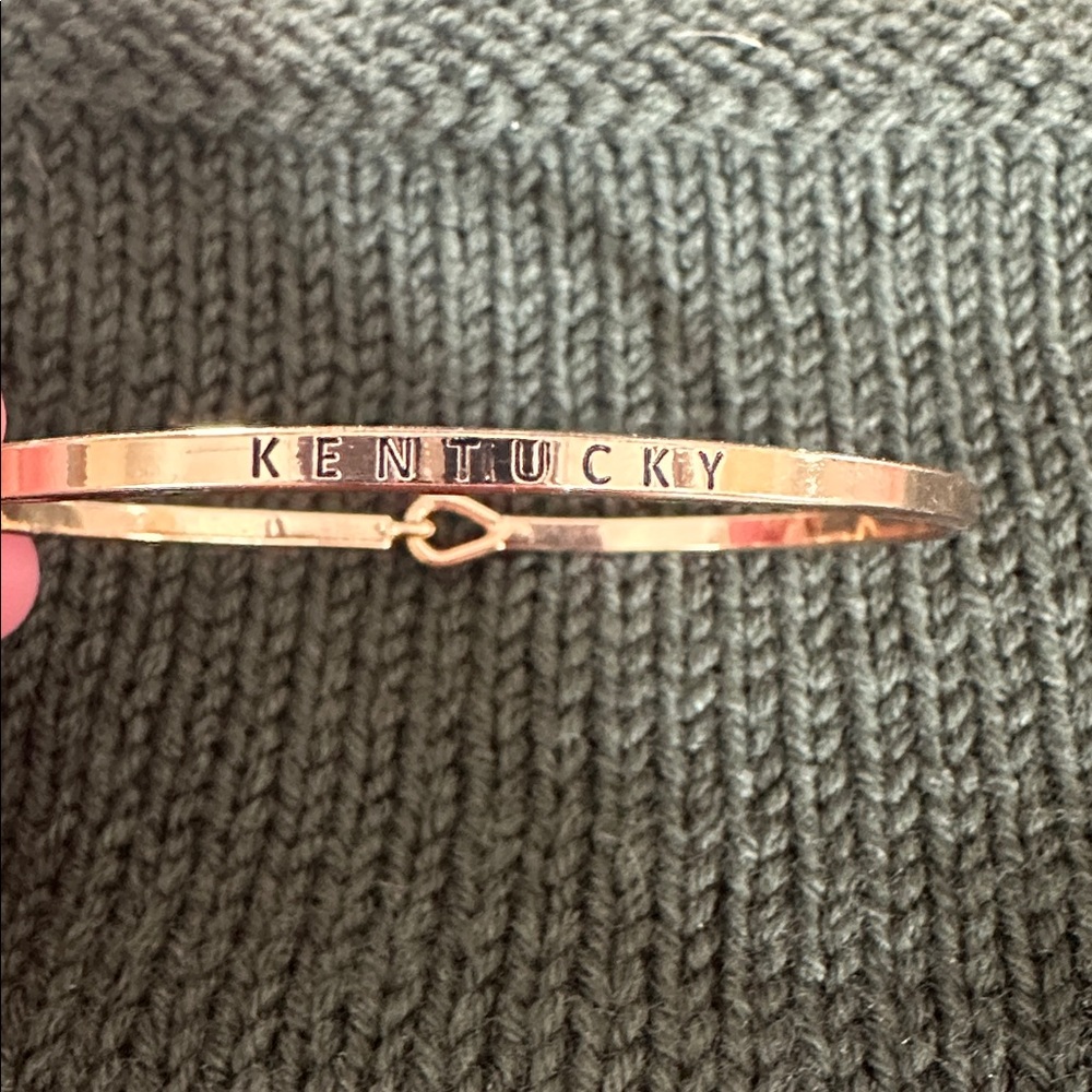 ‘Kentucky’ Etched Thin Bangle Bracelet
